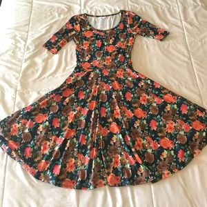Size S LulaRoe Nicole Floral Dress
